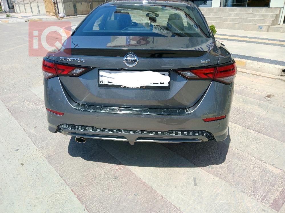 نیسان سێنترا